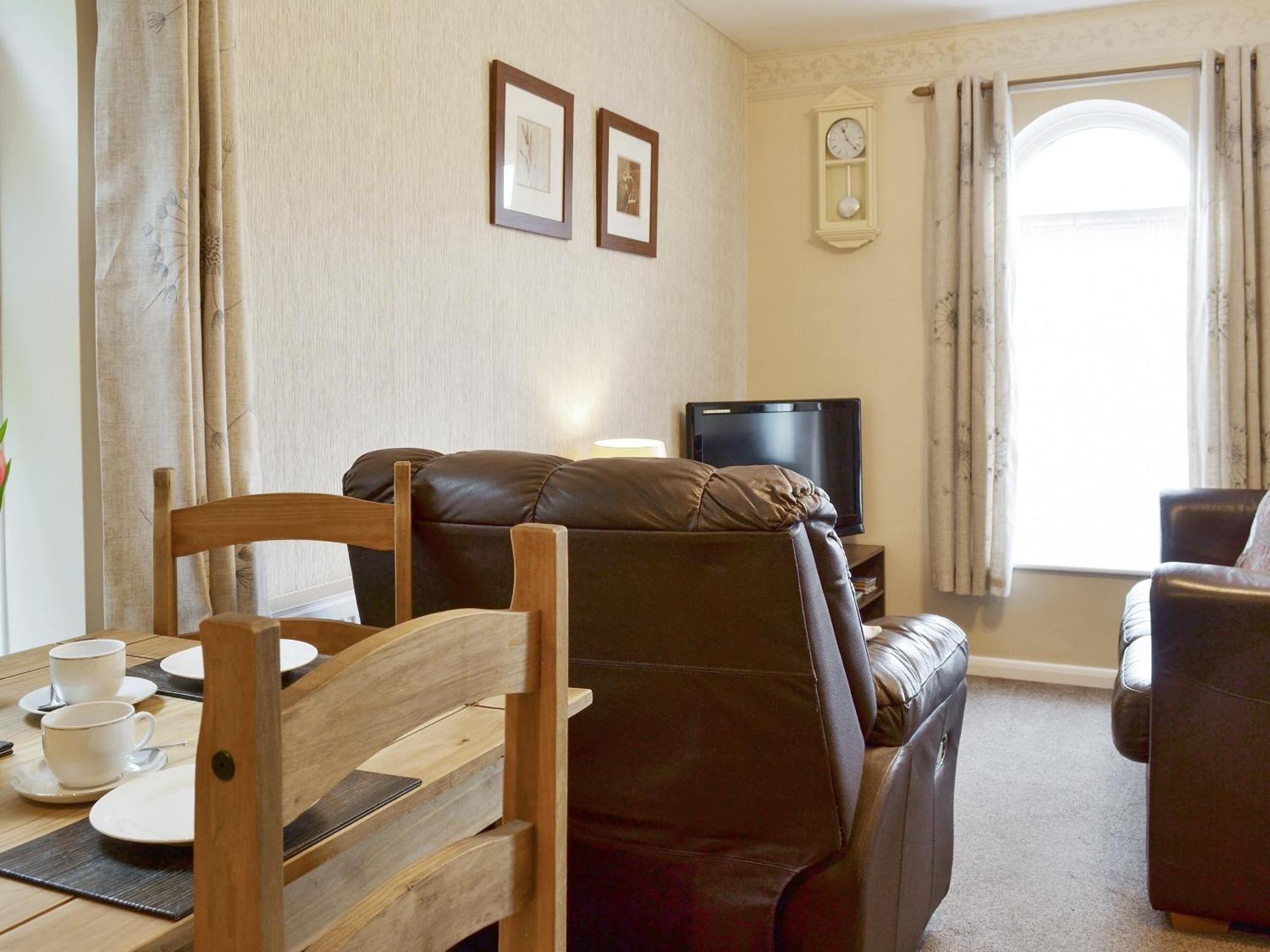 Eldin Hall Cottage 1 - Uk2483 เคย์ตัน ภายนอก รูปภาพ